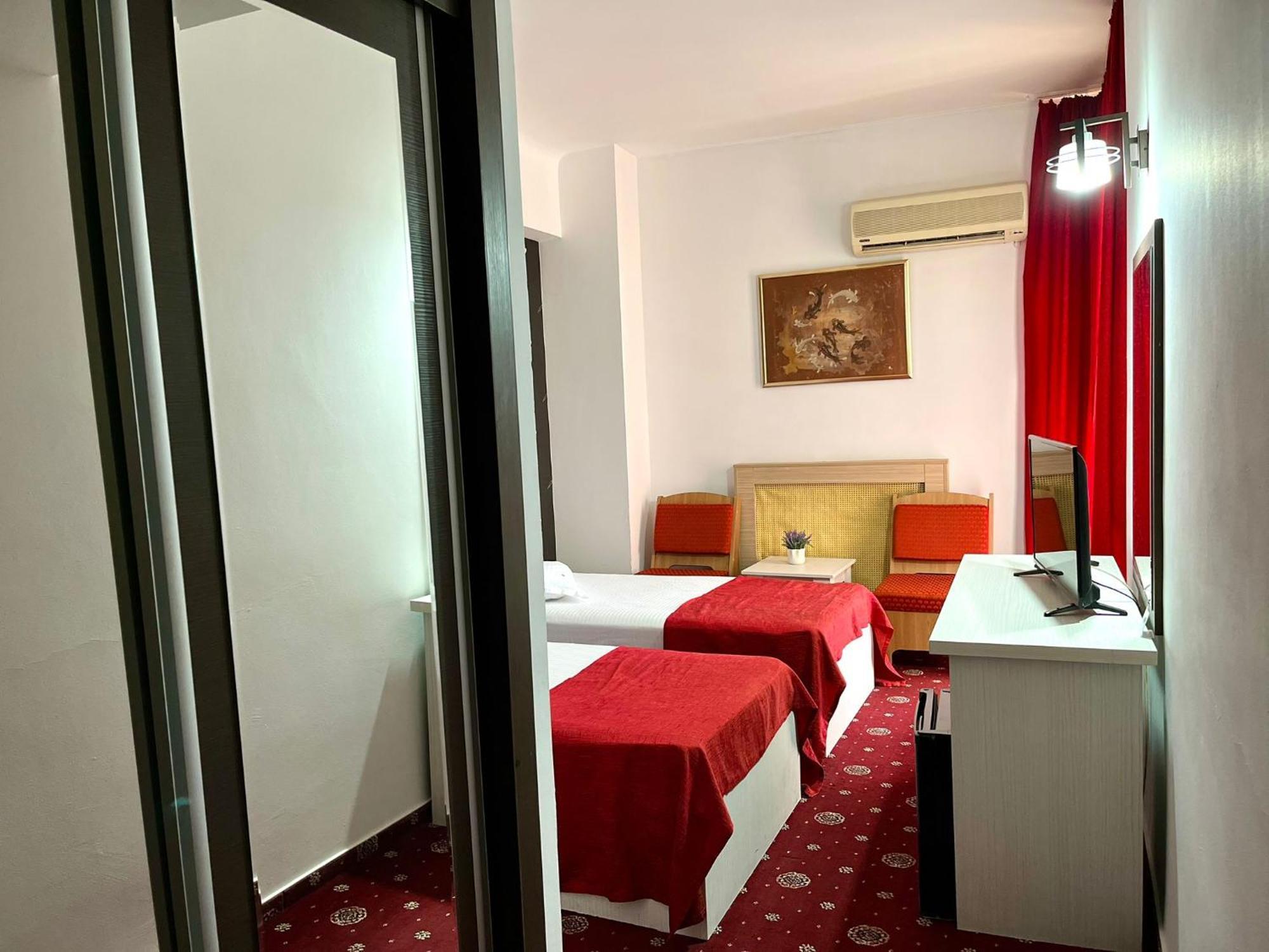 Dambovita Hotel 3*